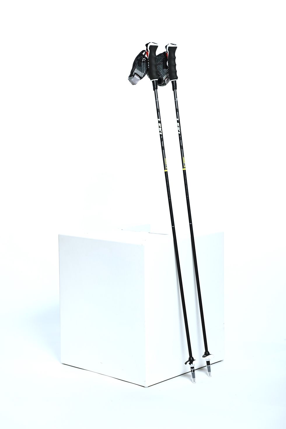 Палки гірськолижні Leki Carbon 11 3D
